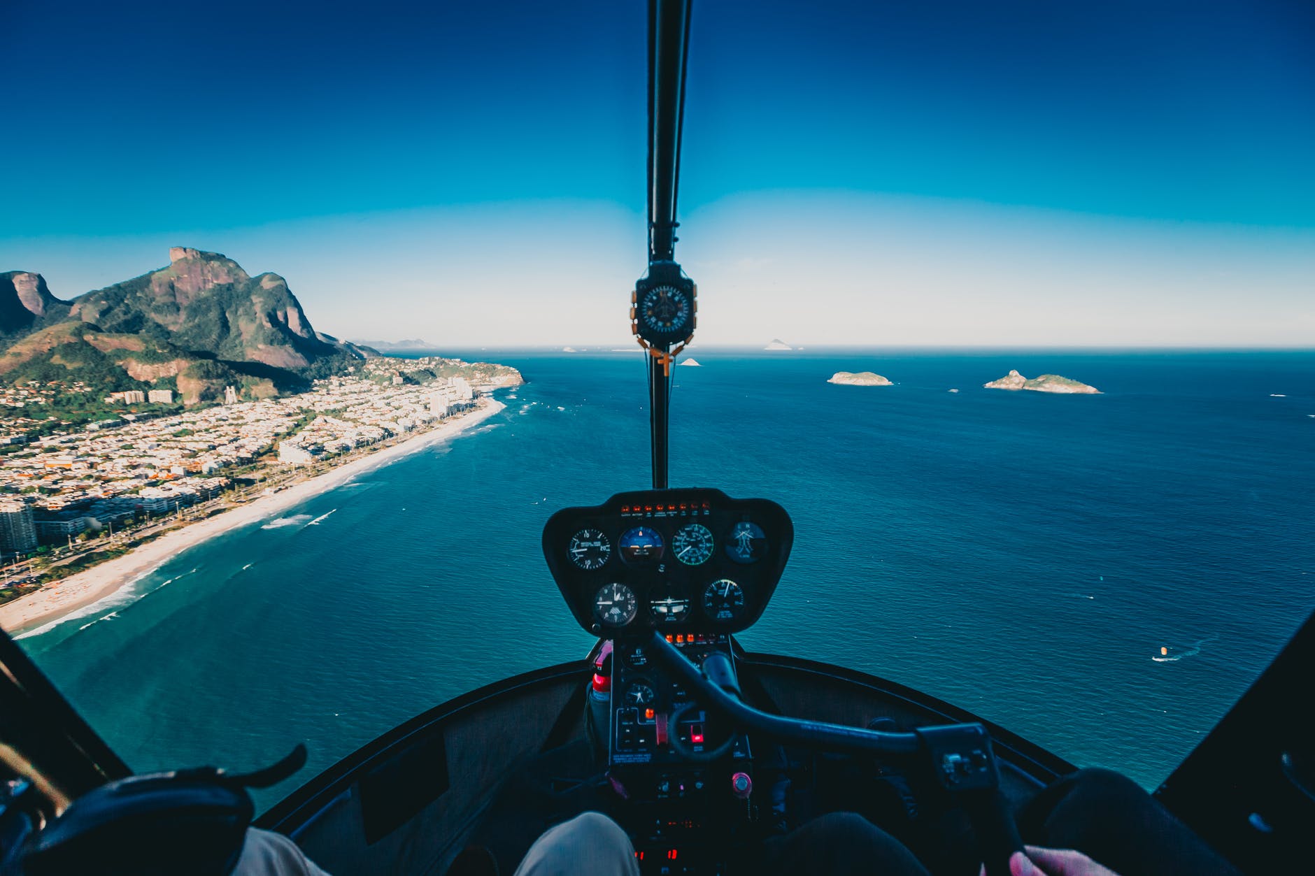 Passeio de helicóptero e voo panorâmico com segurança! Rio2Fly